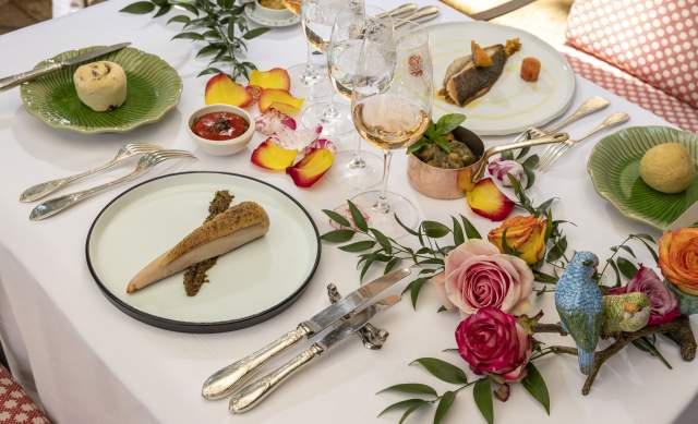 Table du restaurant de la Villa Gallici, hôtel 5 étoiles à Aix-en-Provence